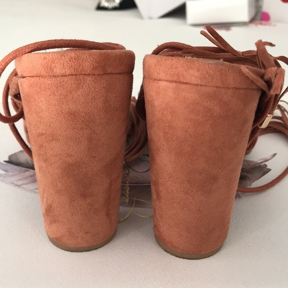 Coral laced up heeled sandals - Picture 6 of 8